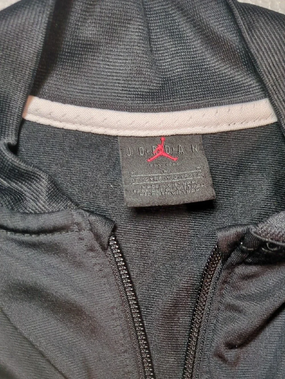 Jordan sleek black